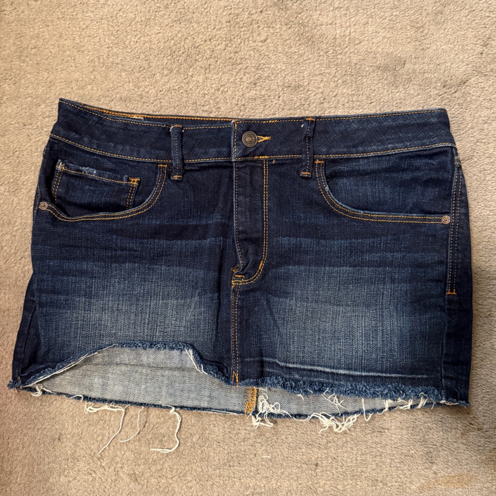 Abercrombie & Fitch Denim Mini Skirt Size 10 Y2K Low Rise Distressed Frayed Hem